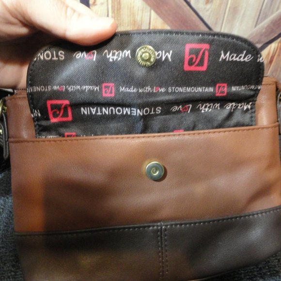 Stone Mountain 4 into 1 Two tone leather bag~NWOT~Cute,stylish - Picture 6 of 6